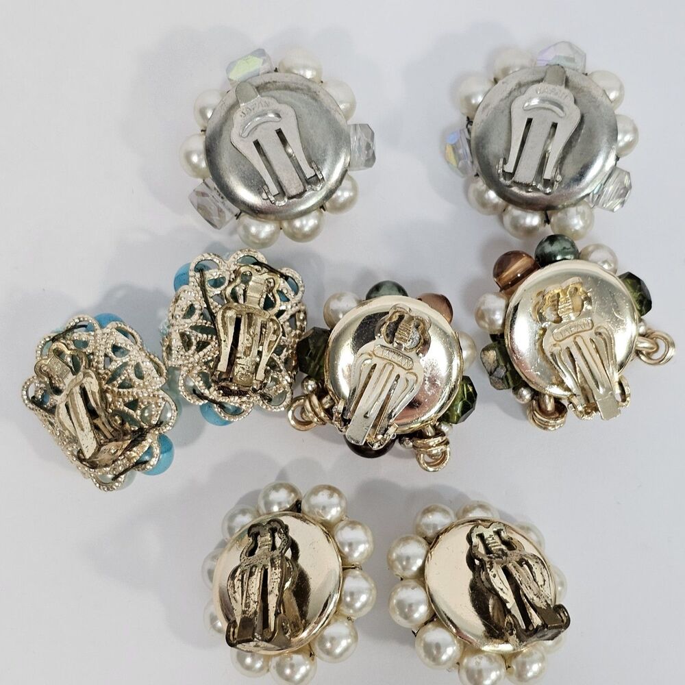 Vintage Lot Of 10 Beaded Cluster Clip On Earrings Japan Hong Kong - Picture 8 of 8